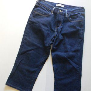 Levi's Size 10 Women Red Label Capri Used VG